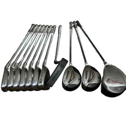 Brugt Mizuno golfsæt lagt frem til gennemgang før salg